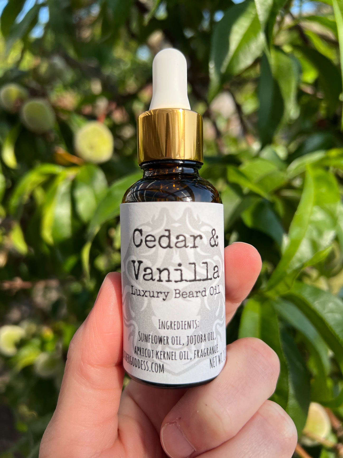 Luxury Beard Oil - Cedar & Vanilla